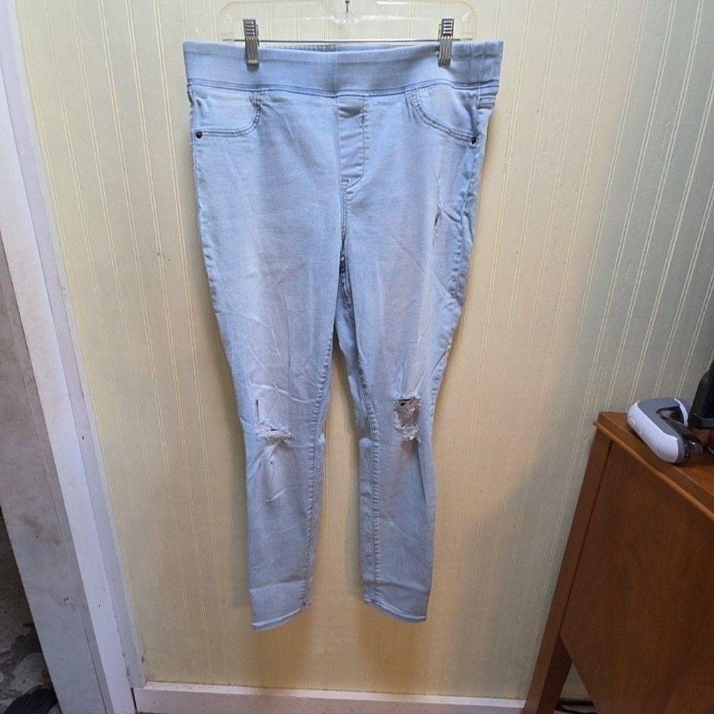 Old Navy Rockstar Jeans‎ Womens 14 Blue Light Wash Mid Rise Jegging Distressed